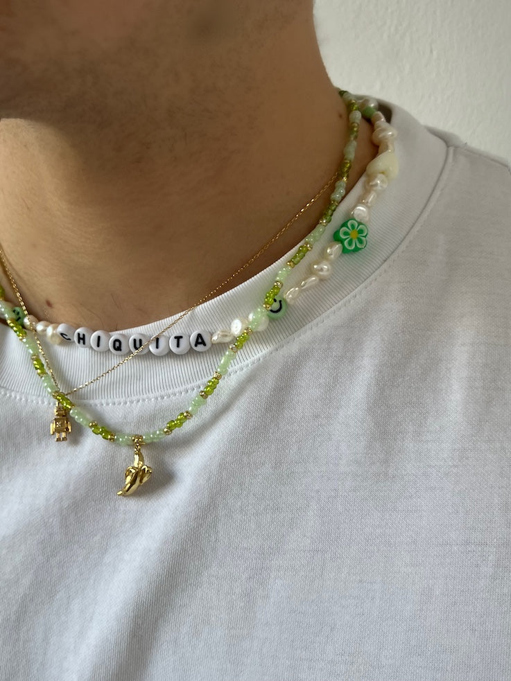 Grüne Kette mit Bananen-Anhänger